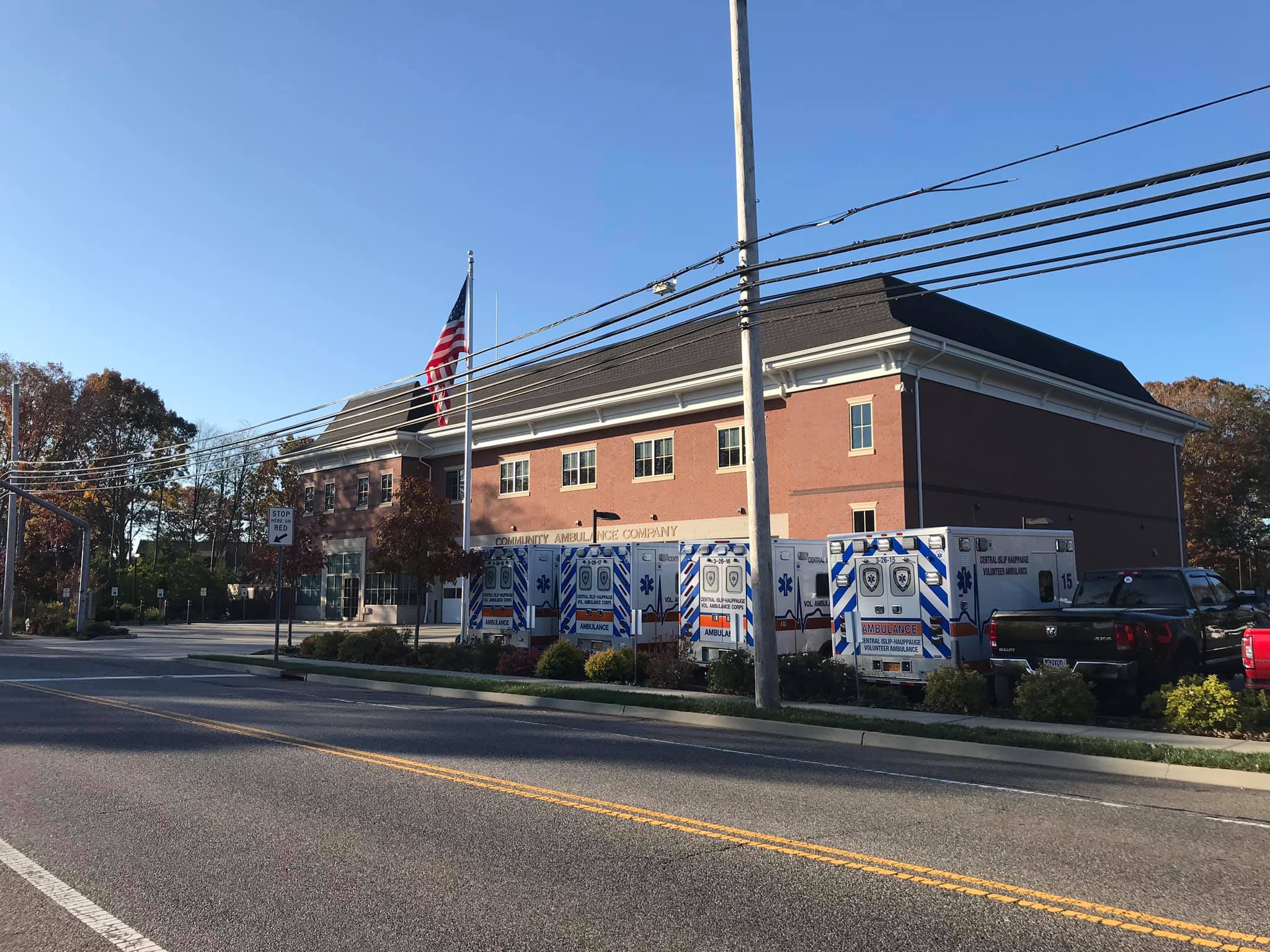 CI-Hauppauge Ambulance photo